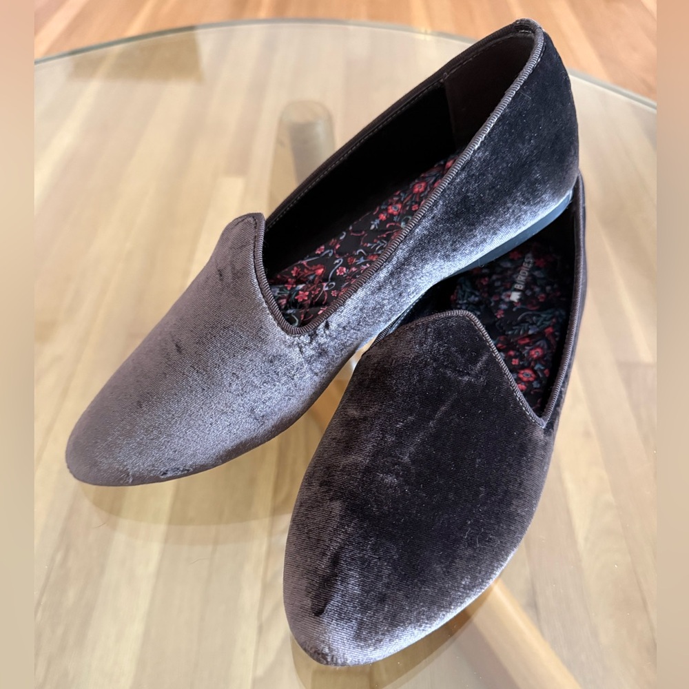 Birdies Heron Flat size 9.5 Velvet Loafers in Dark Gray